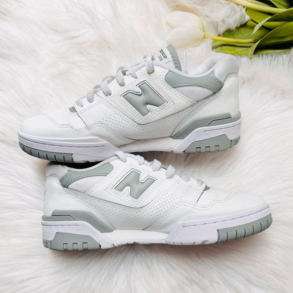 New Balance 550 Sneakers - Picture 5 of 9